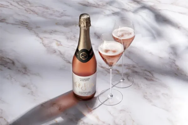 Noughty Non-Alcoholic Sparkling Rosé - Image 2