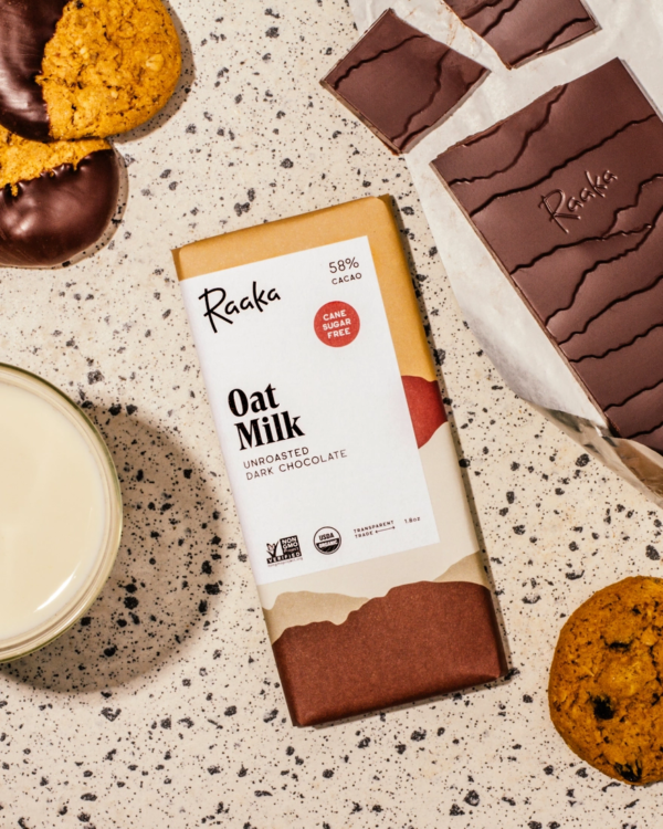 Raaka Chocolate Oat Milk - Image 4